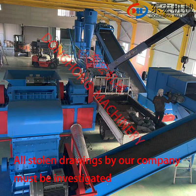 Triturador de madeira para grades e paletes 2500*2800*1900mm Máquina trituradora de discos 8000 KG