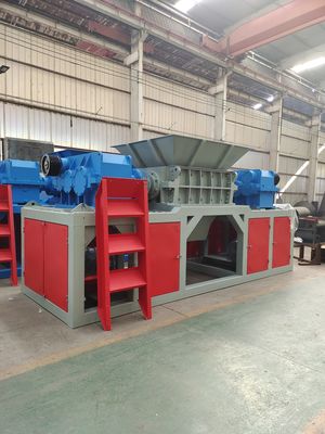 Triturador de duplo rotor de aço carbono 8000KG Peso personalizável para várias indústrias