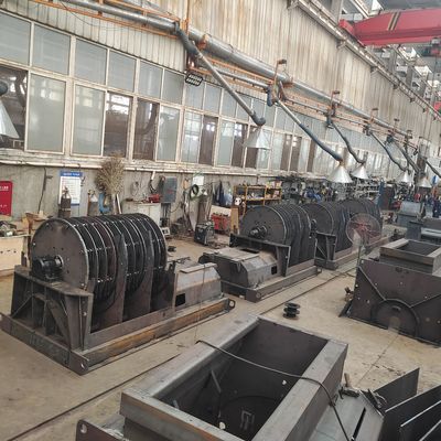 Máquina de trituração por gotejamento de água de tipo martelo para trituração de copos de madeira de tipo largo